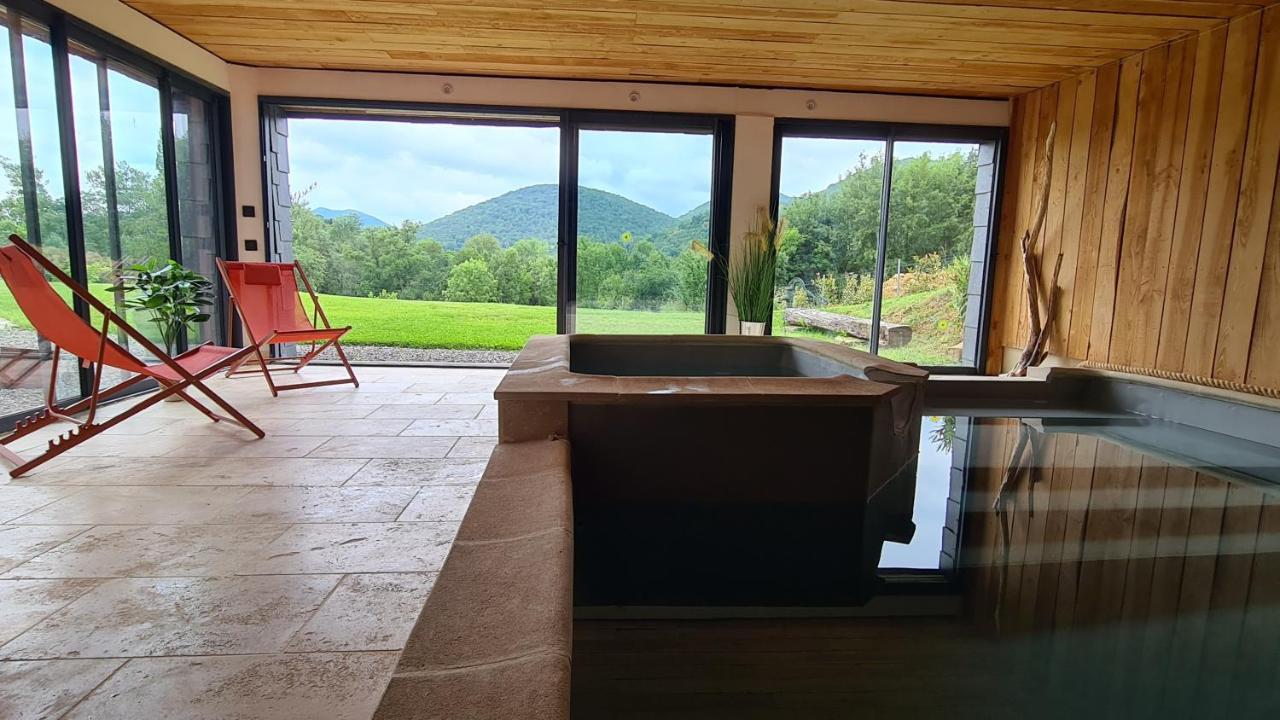Les Milles Bottes Et Ses Roulottes Villa Encausse-les-Thermes Exteriör bild