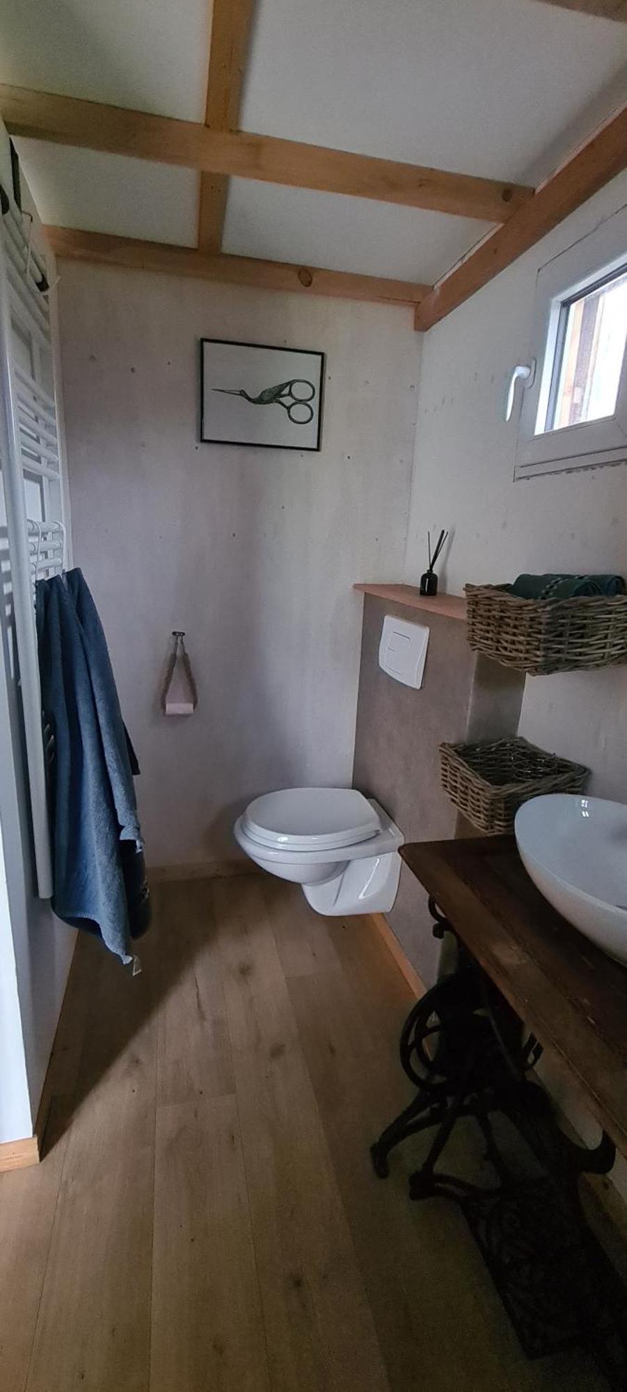 Les Milles Bottes Et Ses Roulottes Villa Encausse-les-Thermes Exteriör bild