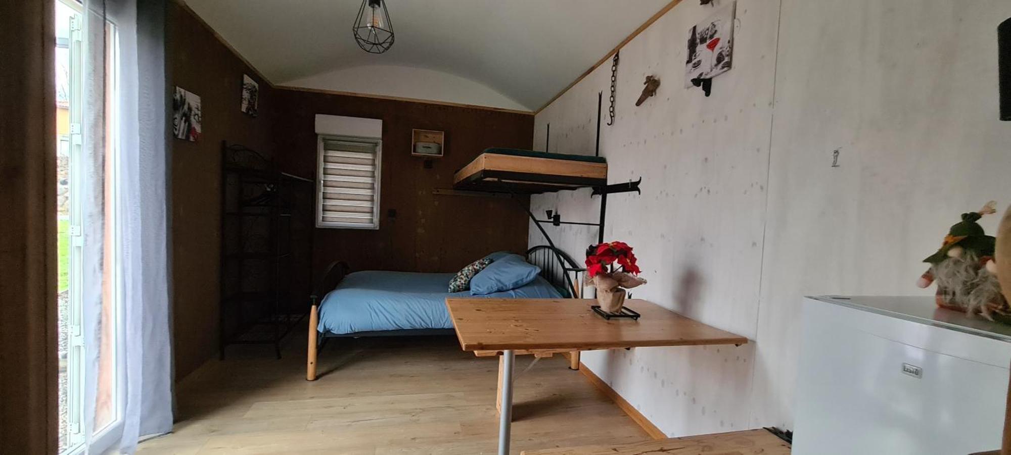 Les Milles Bottes Et Ses Roulottes Villa Encausse-les-Thermes Exteriör bild